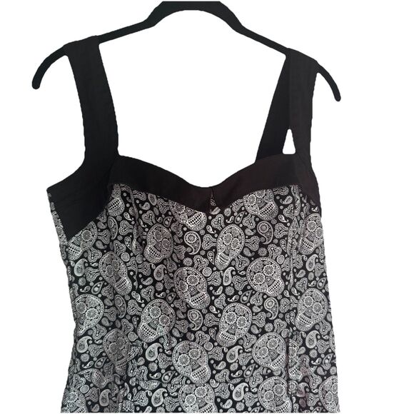 Switchblade Stiletto Women’s Sugar Skull Black And White Dress Pin Up sz Small - Picture 2 of 8
